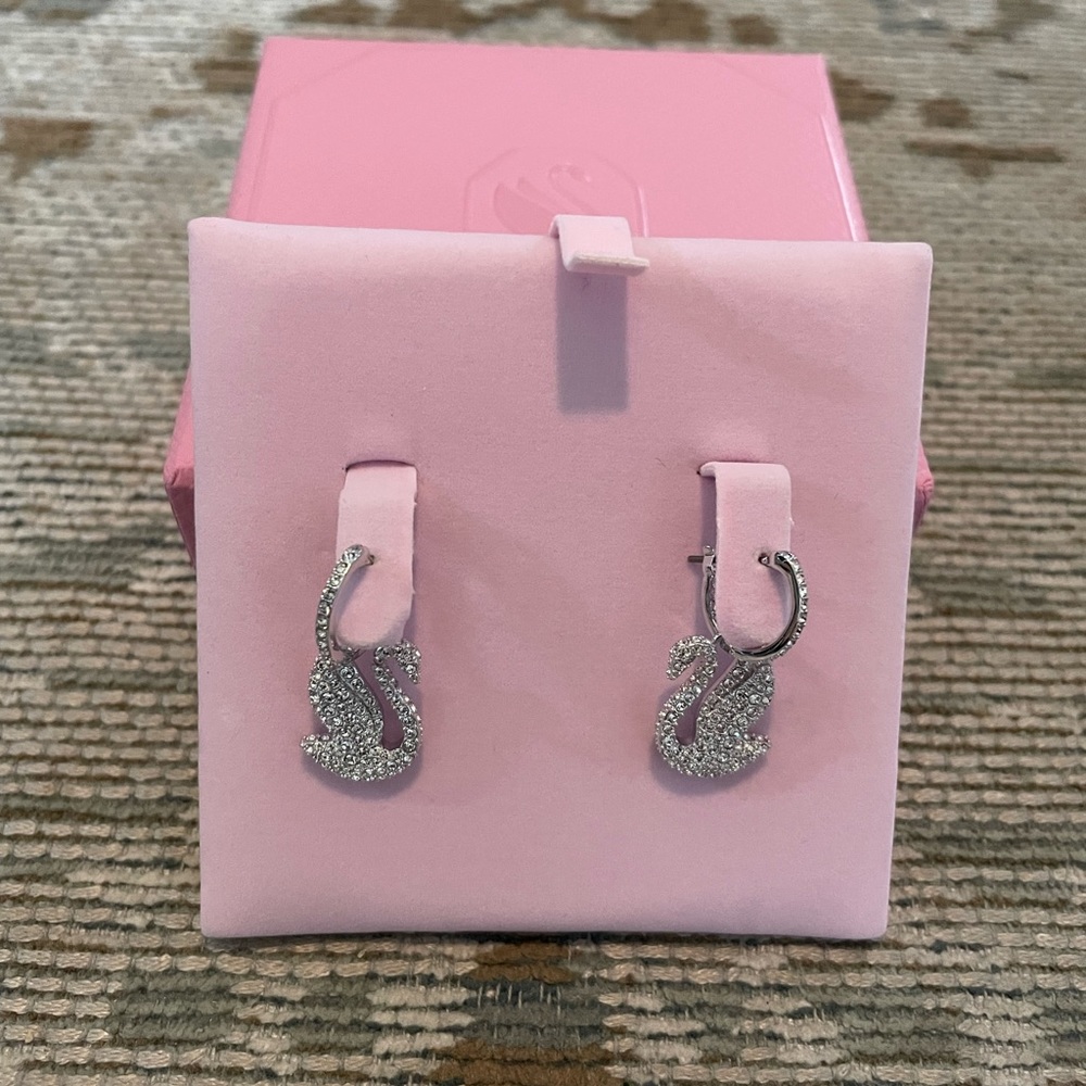 Nib Swarovski Iconic Swan Earrings